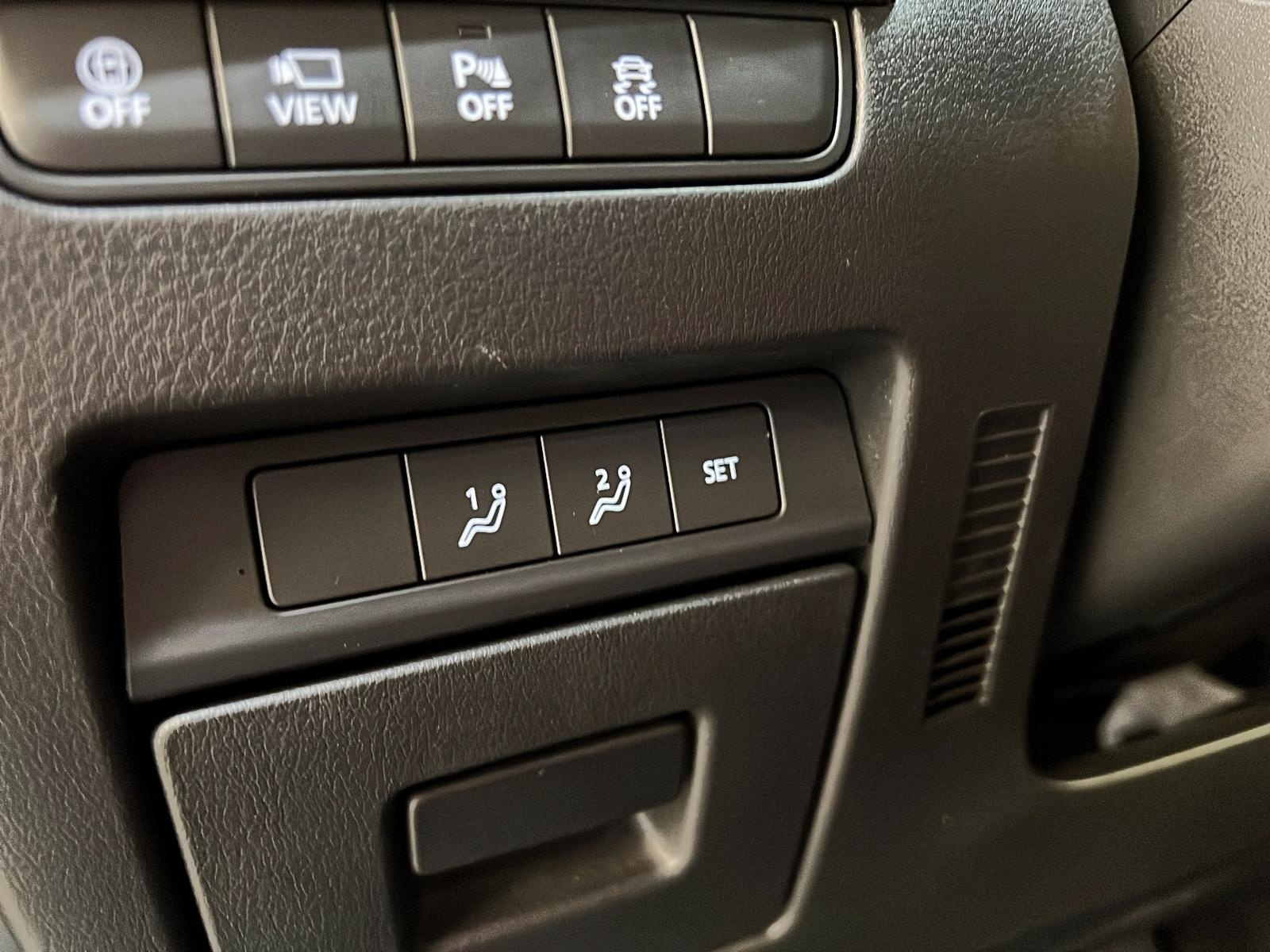 Mazda Mazda3 Sport GT CUIR TOIT NAV 2023 - image #23