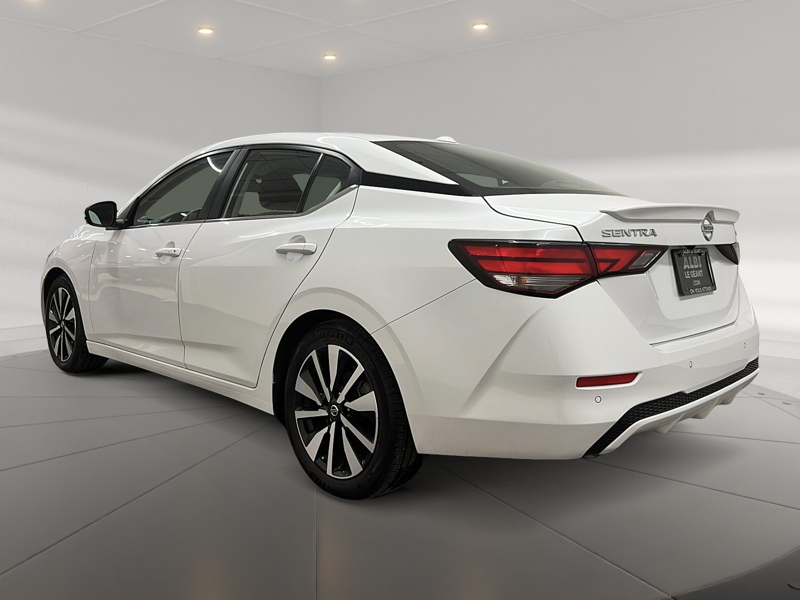 Nissan Sentra SV SPECIAL EDITION TOIT 2023 — photo 6