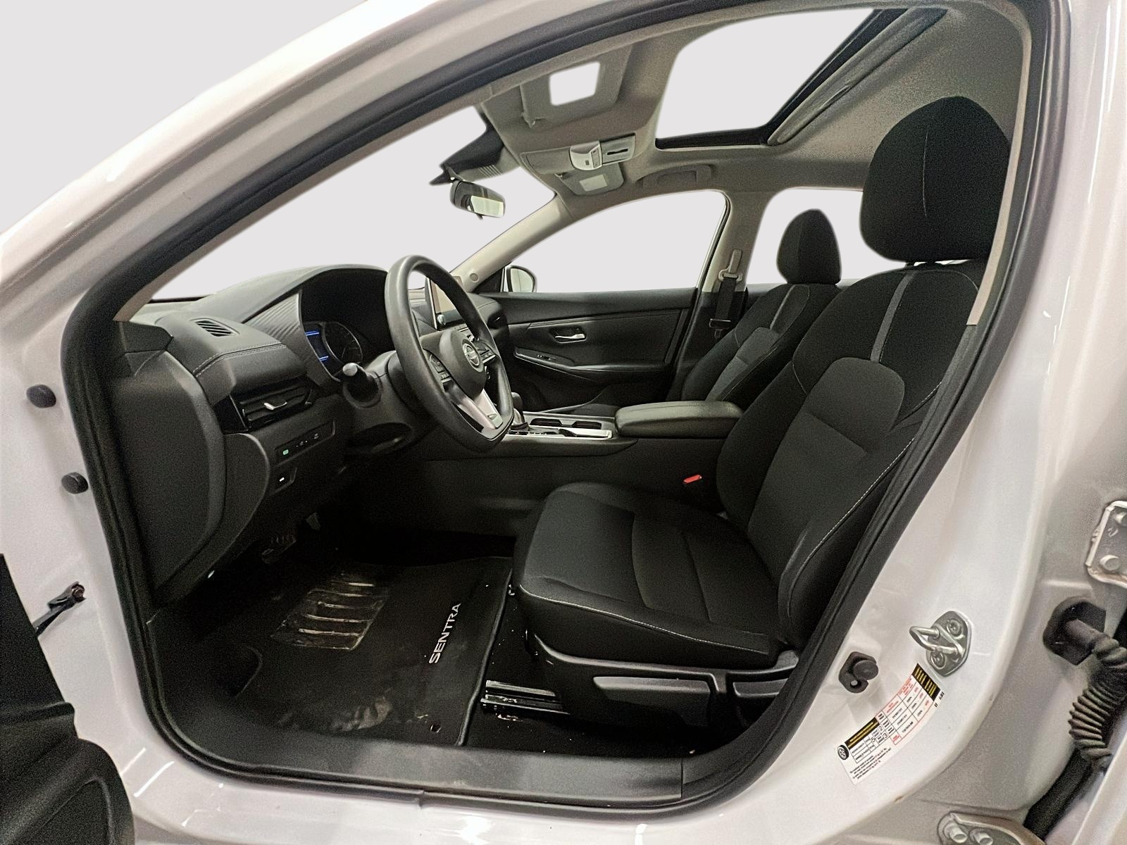 Nissan Sentra SV SPECIAL EDITION TOIT 2023 — photo 7