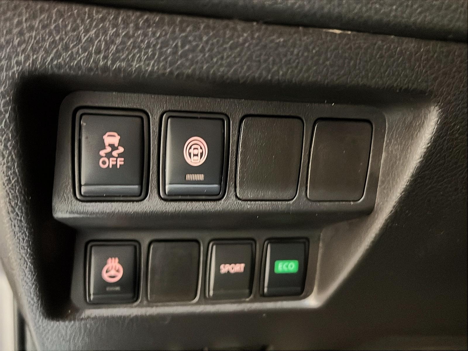 Nissan Qashqai SV TOIT 2020 - image #22