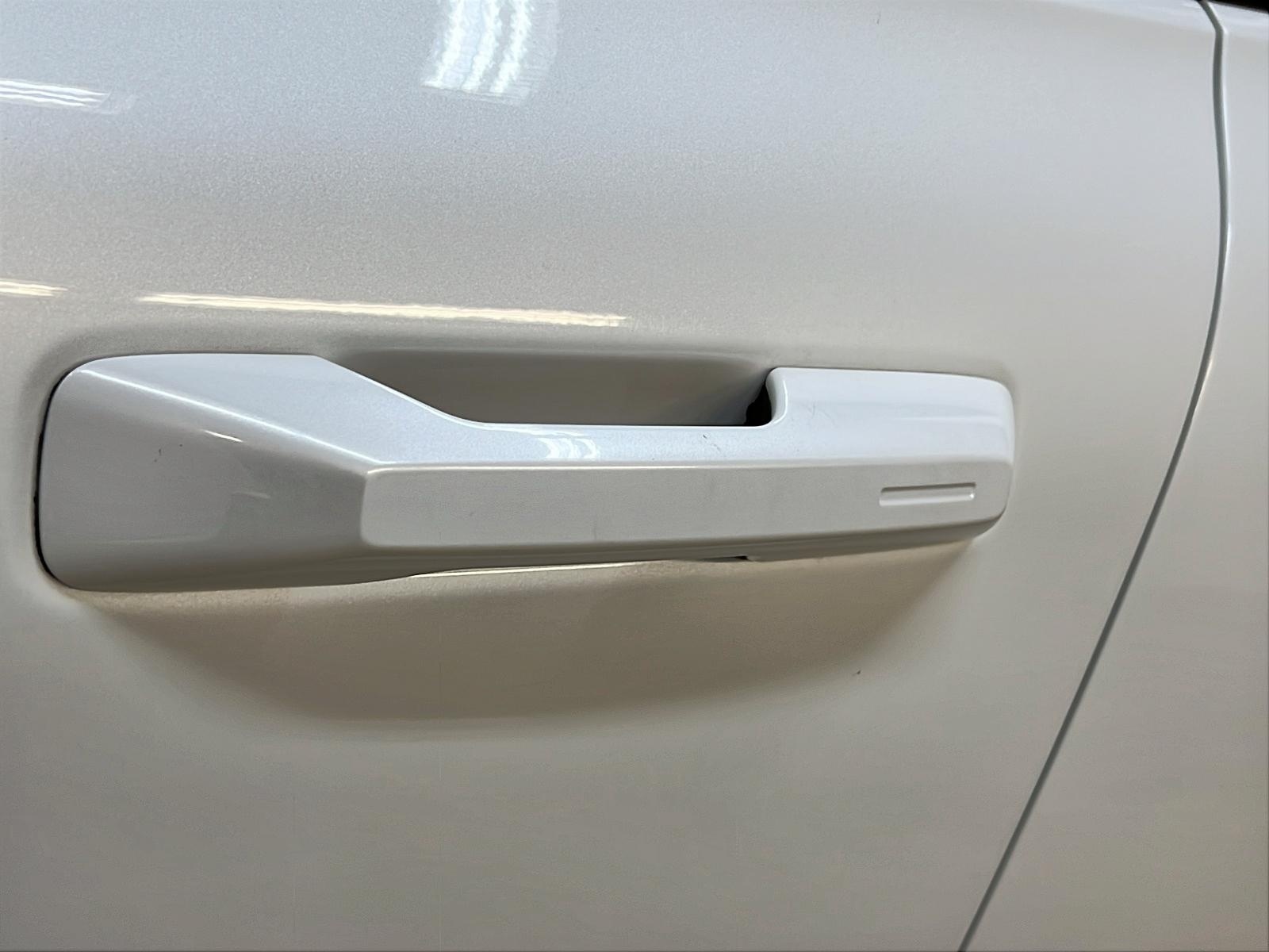 Volvo EX30 2025 - Image #24