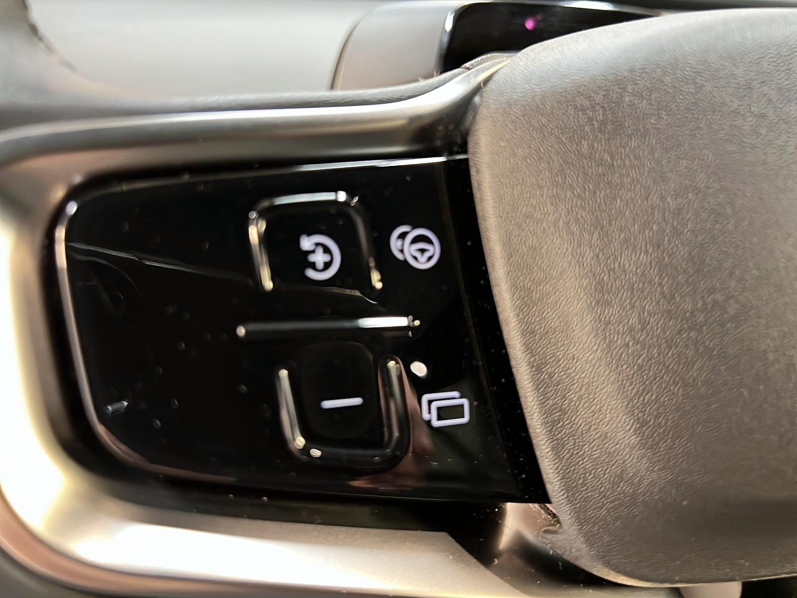 Volvo EX30 2025 - Image #20