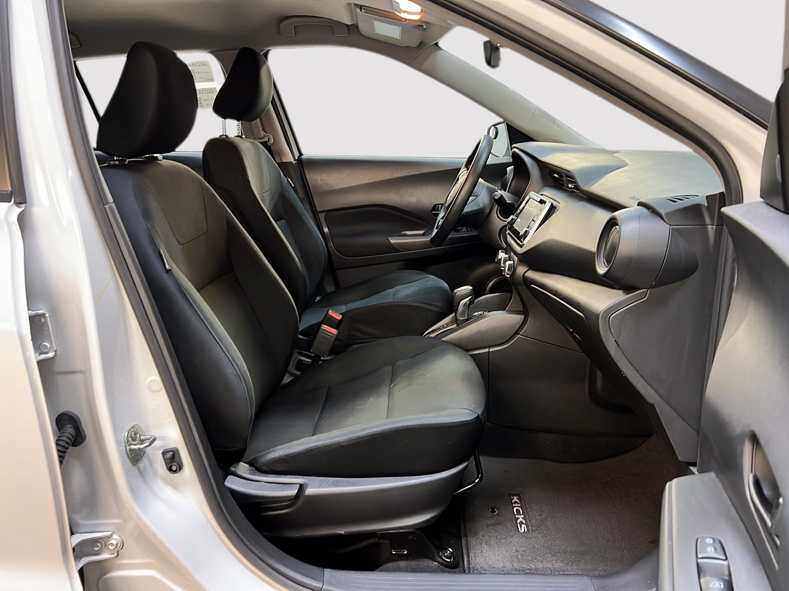 Nissan Kicks S 2024 — photo 8