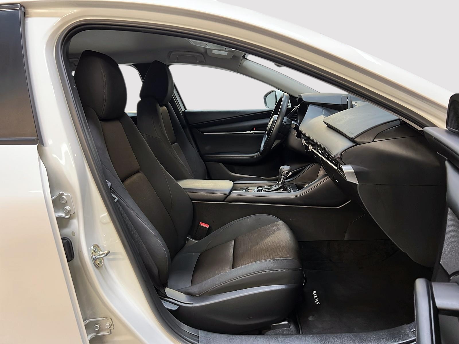 Mazda Mazda3 GX 2025 - image #8