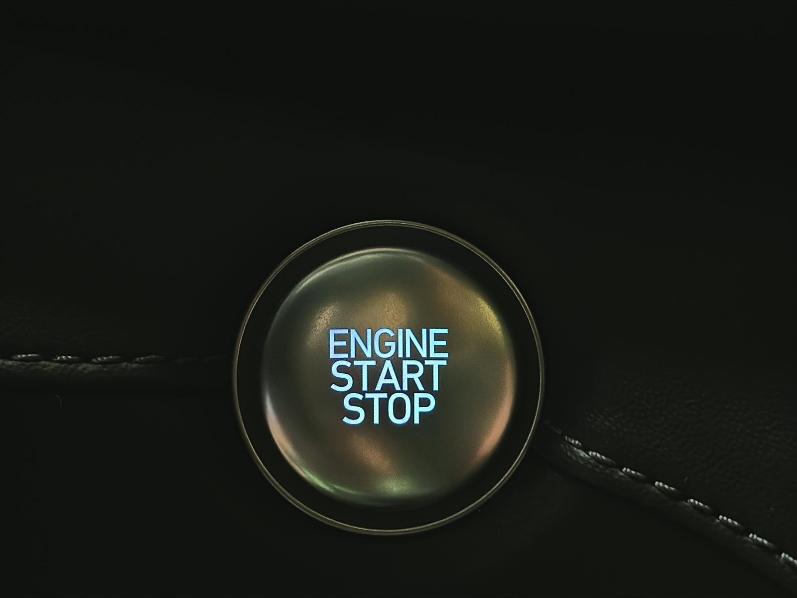 Hyundai Santa Fe PREFERRED TREND CUIR TOIT PANO 4RM 2022 - image #18