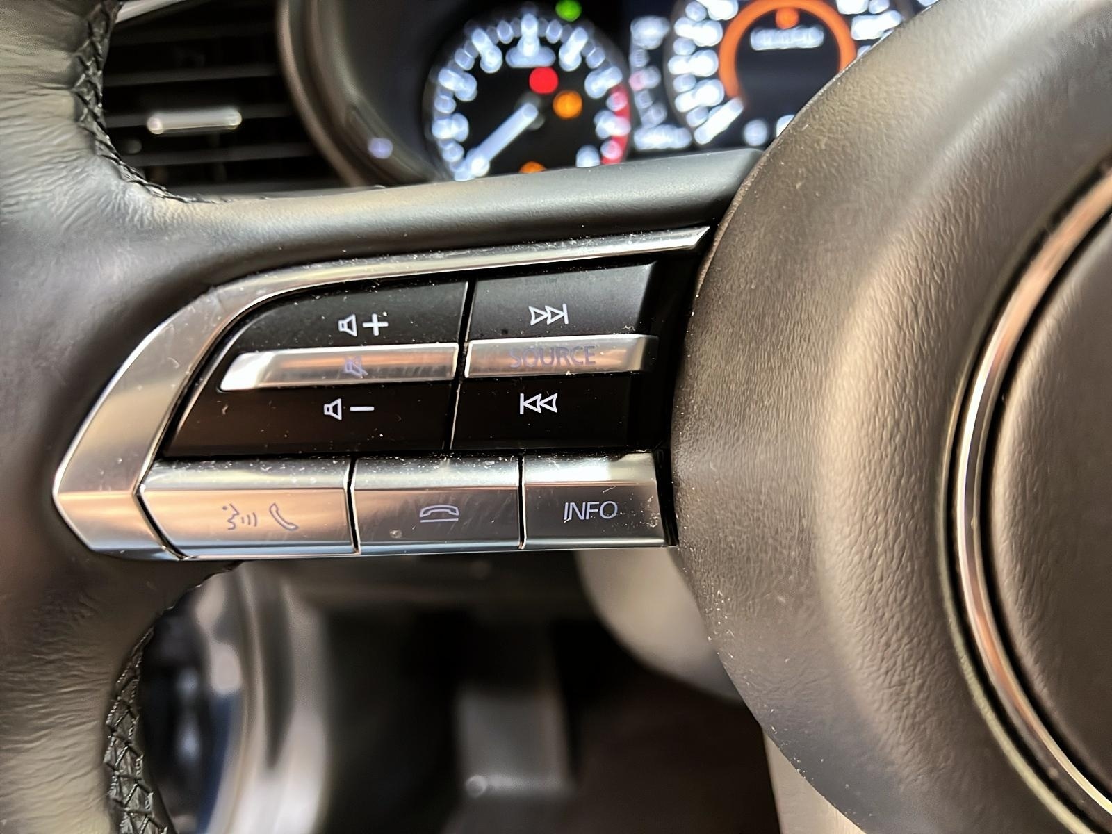 Mazda CX-30 GT TURBO CUIR TOIT NAV 4RM 2022 - image #22