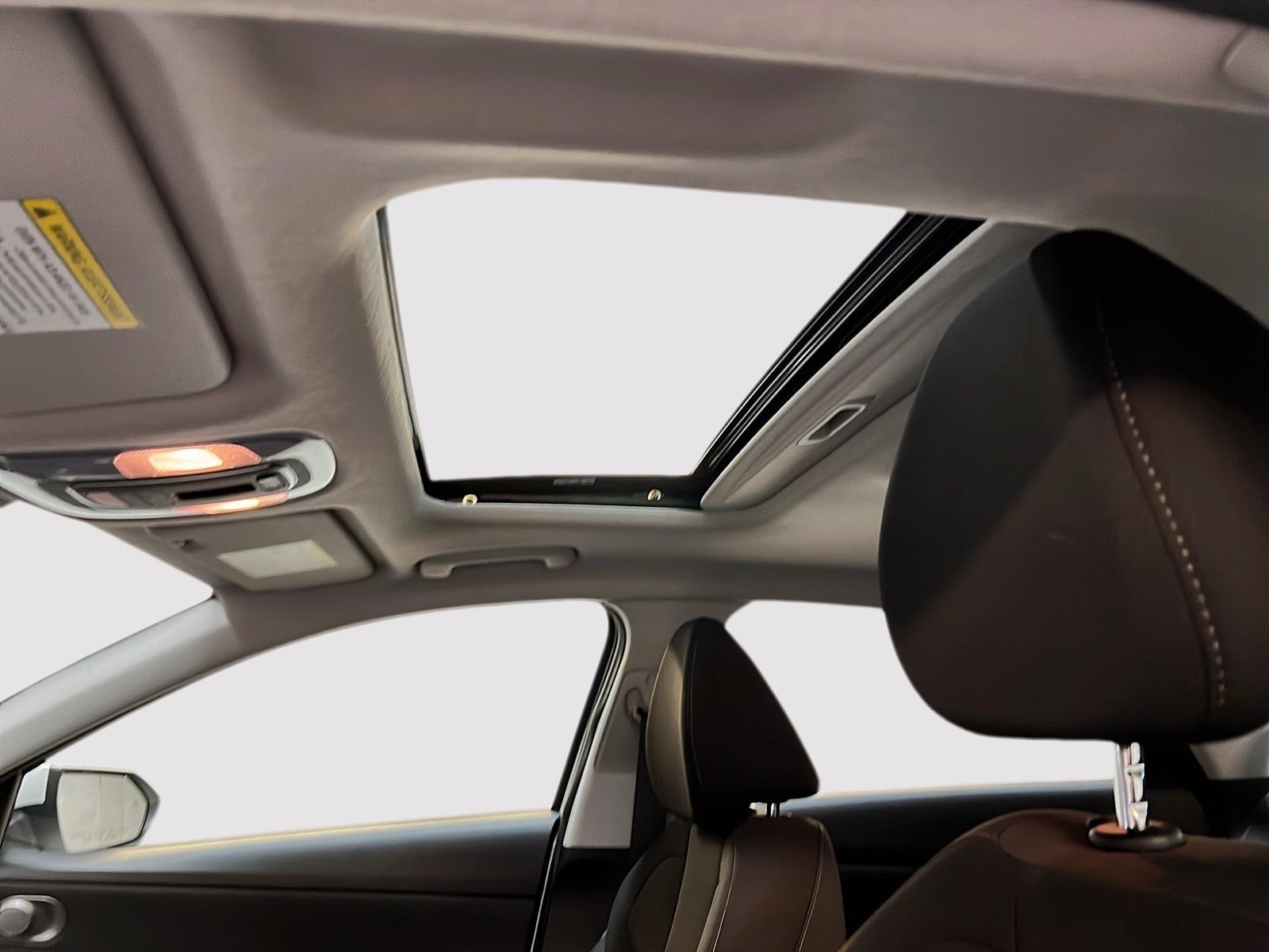 Hyundai Elantra PREFERRED TECH TOIT NAV 2023 - image #10