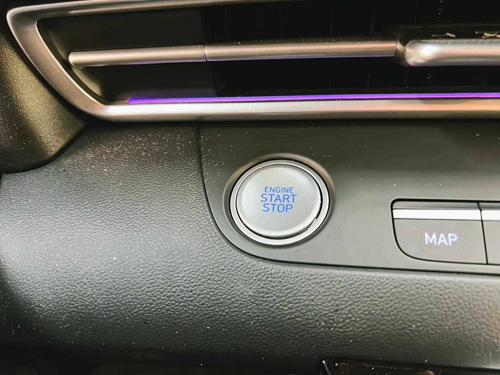 Hyundai Elantra PREFERRED TECH TOIT NAV 2023 - image #19