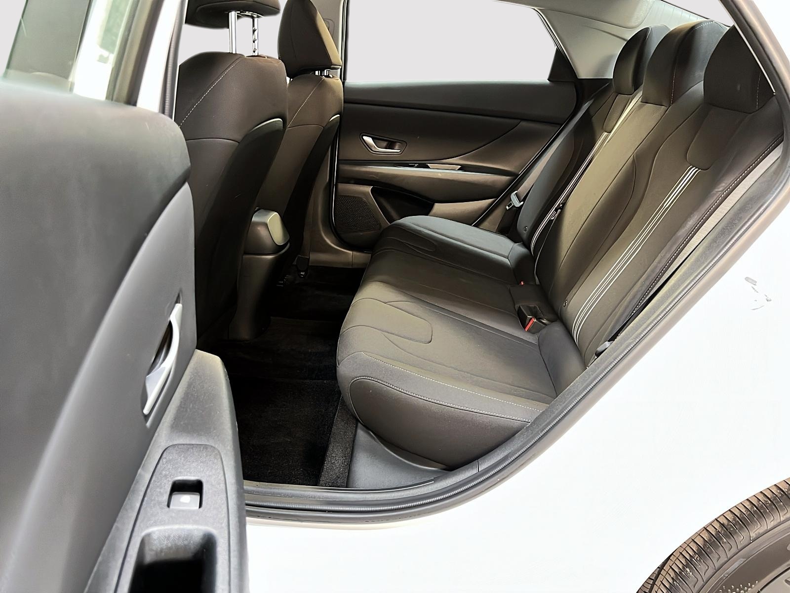 Hyundai Elantra 2023 - Image #9