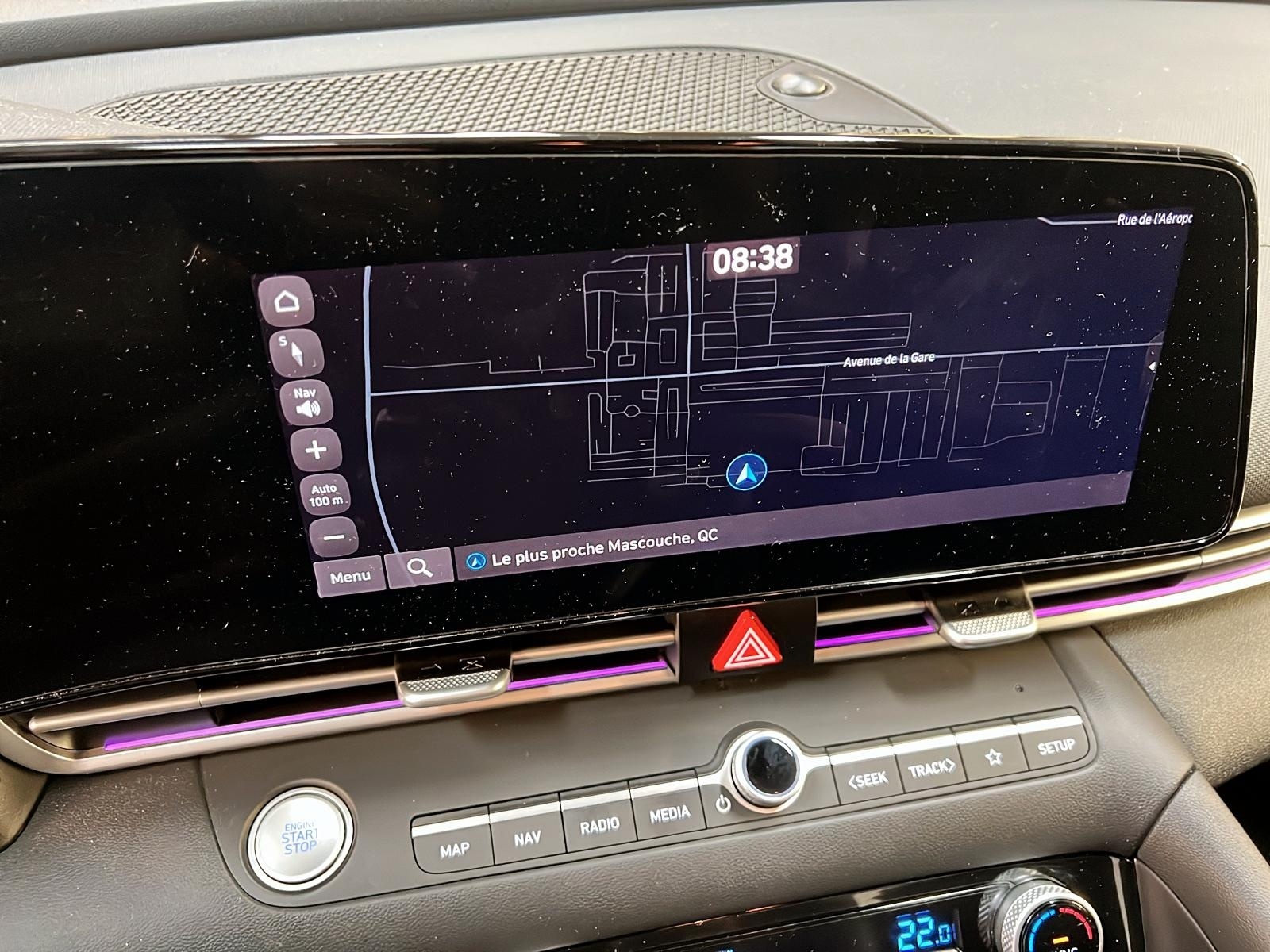 Hyundai Elantra PREFERRED TECH TOIT NAV 2023 - image #18