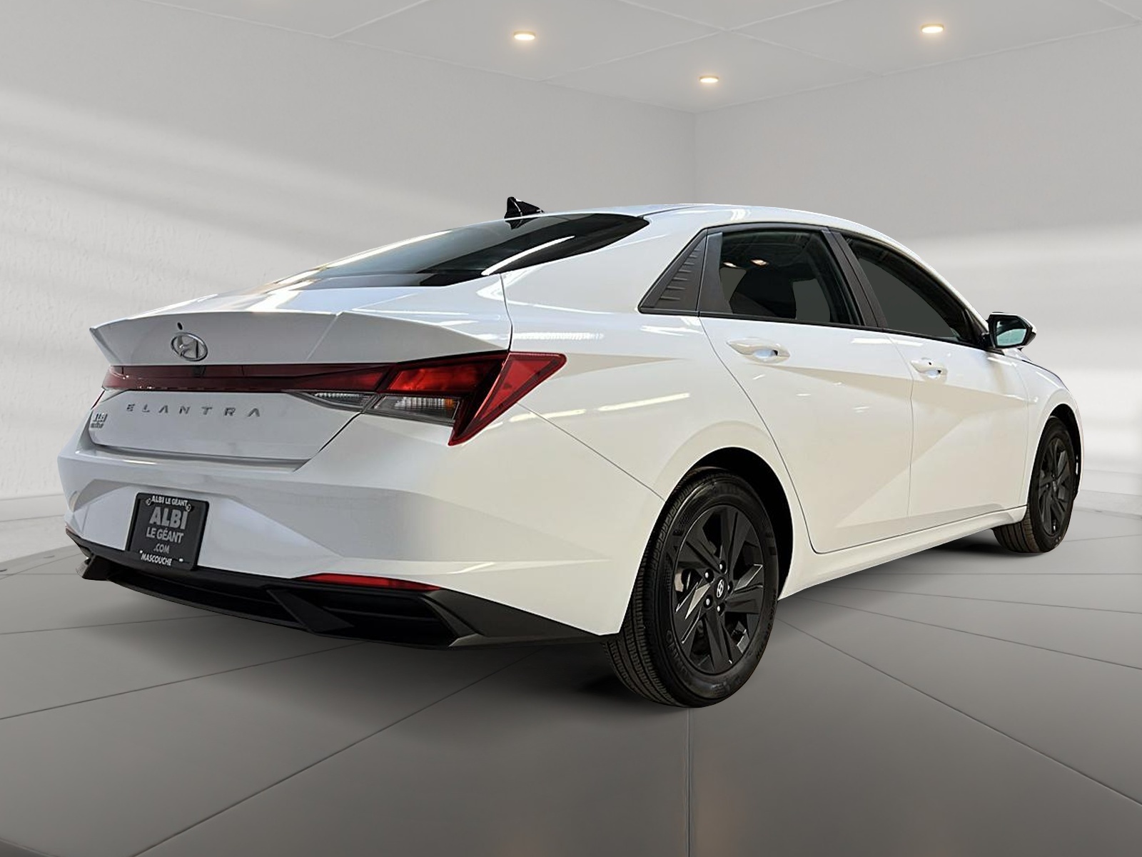 Hyundai Elantra 2023 - Image #4