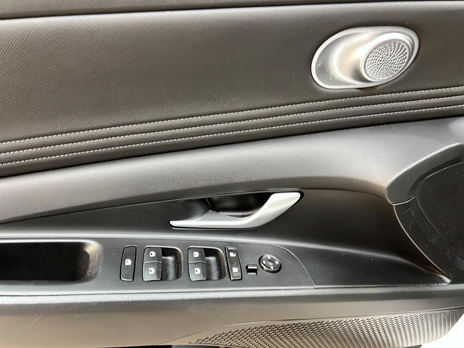 Hyundai Elantra 2023 - Image #23