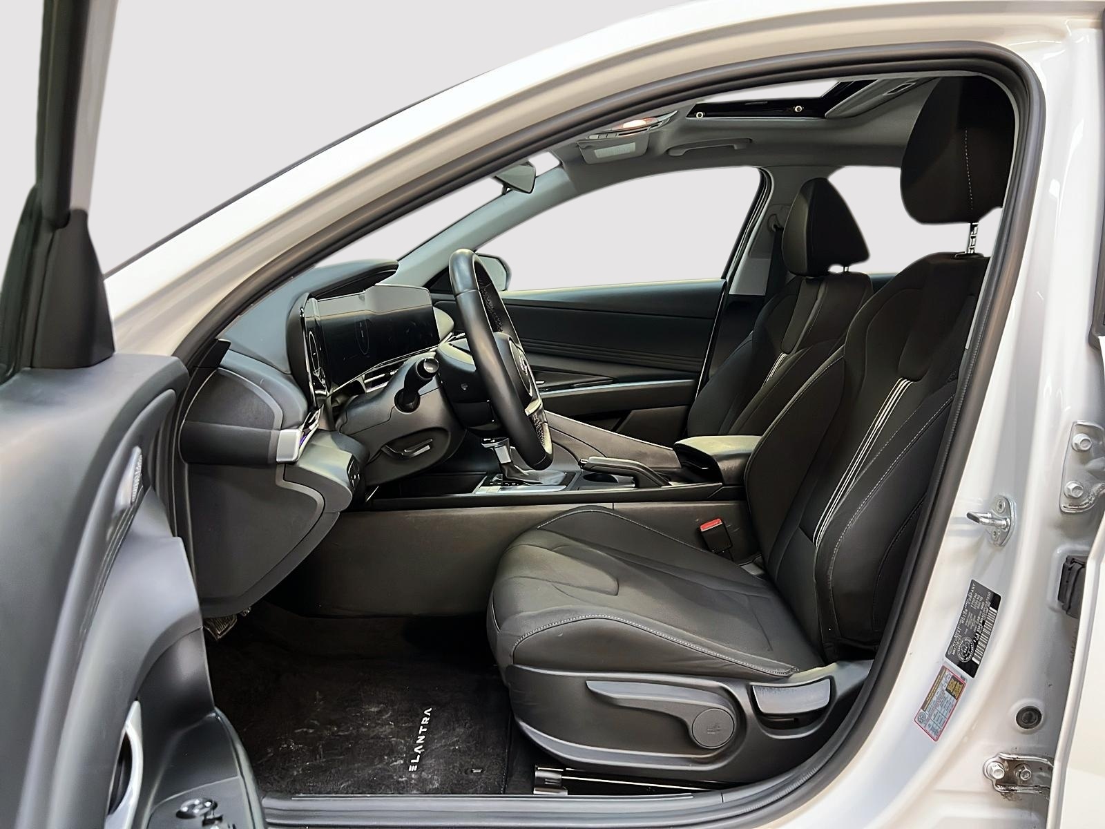 Hyundai Elantra 2023 - Image #7