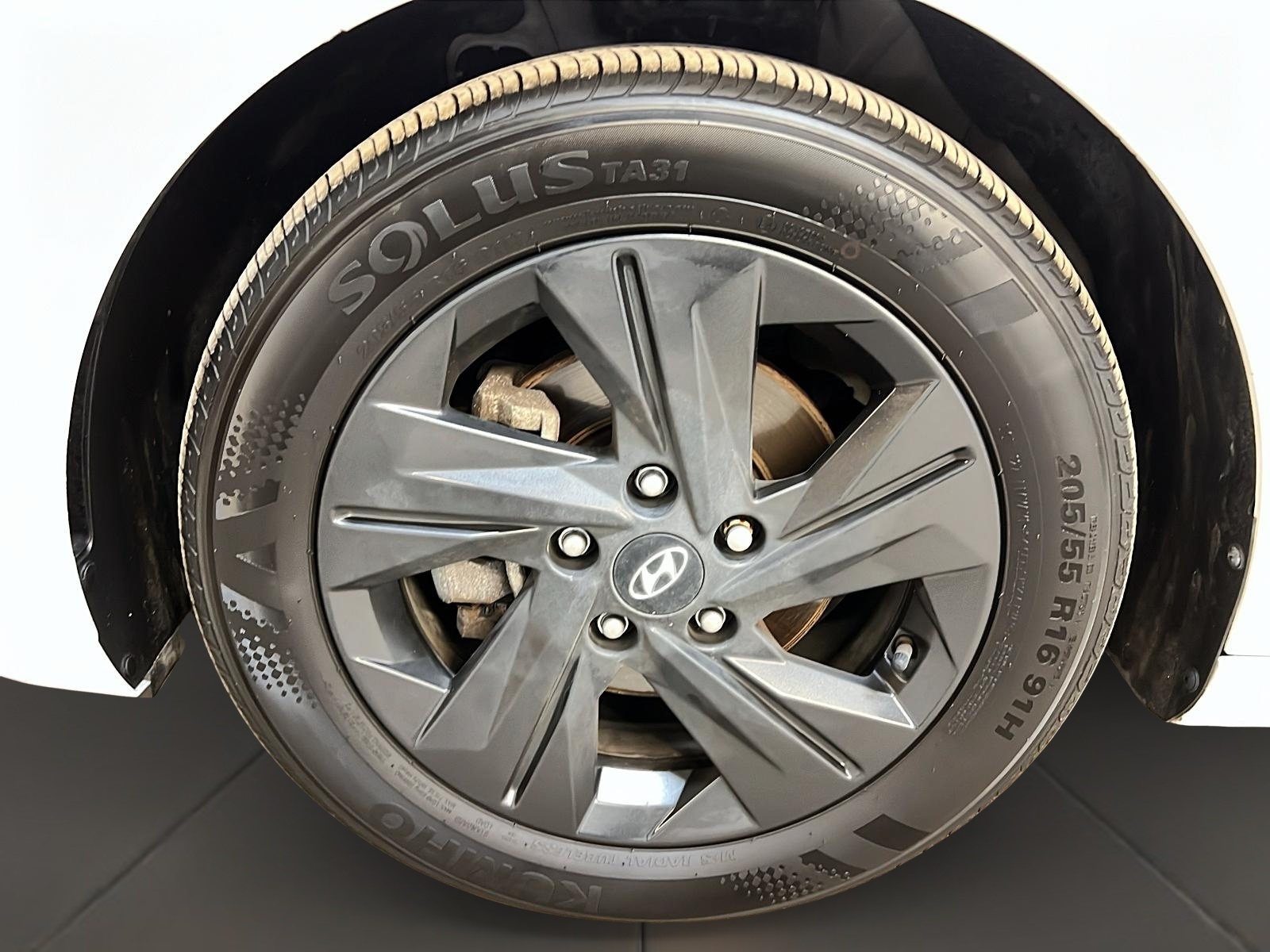 Hyundai Elantra PREFERRED TECH TOIT NAV 2023 - image #27