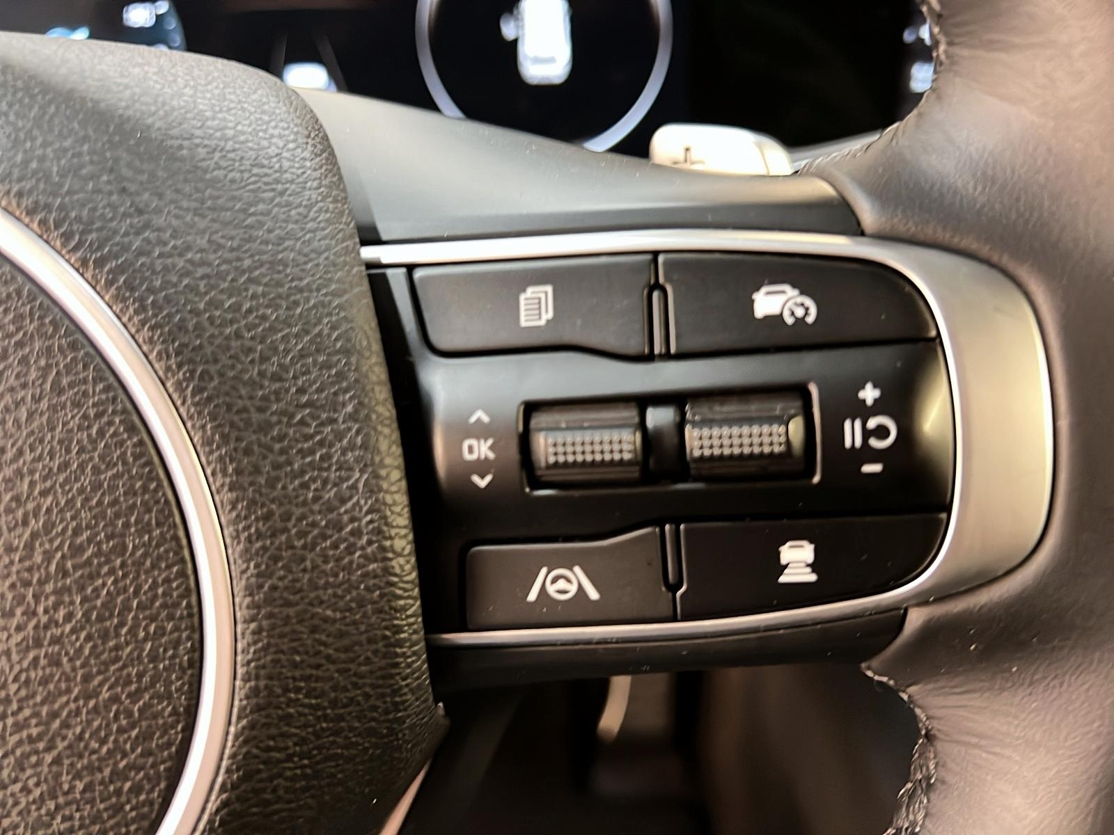 Kia Sportage SX PHEV CUIR TOIT PANO NAV 4RM 2025 - image #21