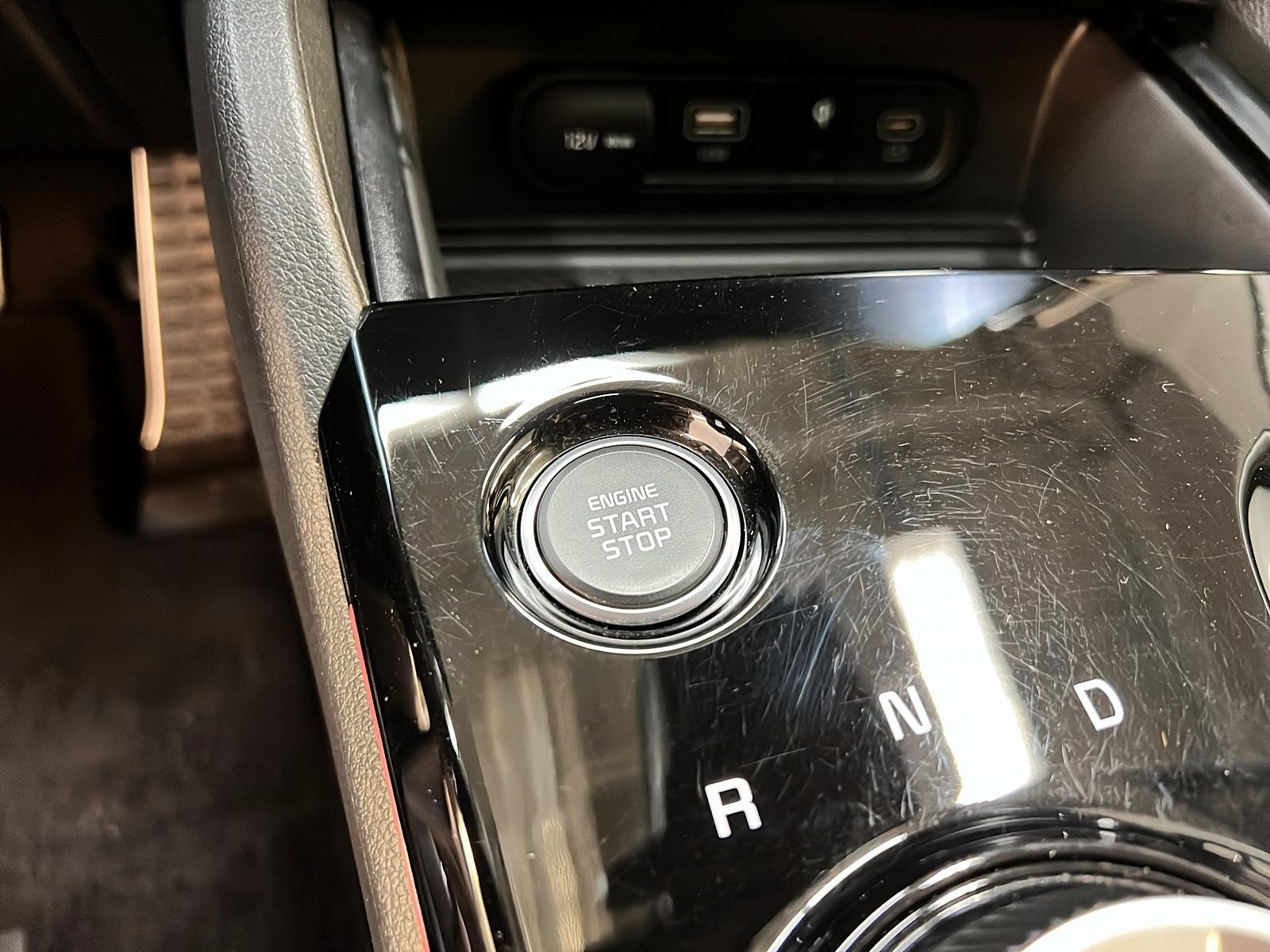 Kia Sportage SX PHEV CUIR TOIT PANO NAV 4RM 2025 - image #20