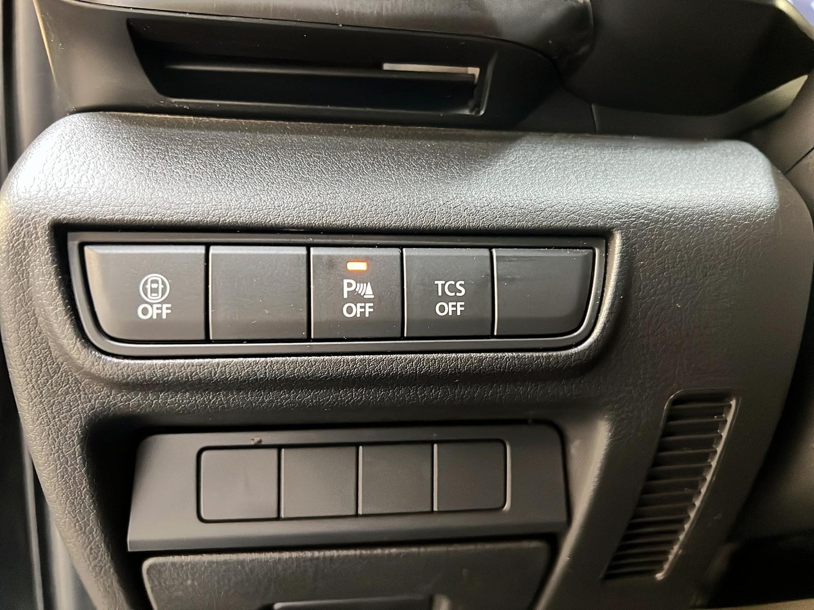 Mazda MX-30 2022 - Image #22