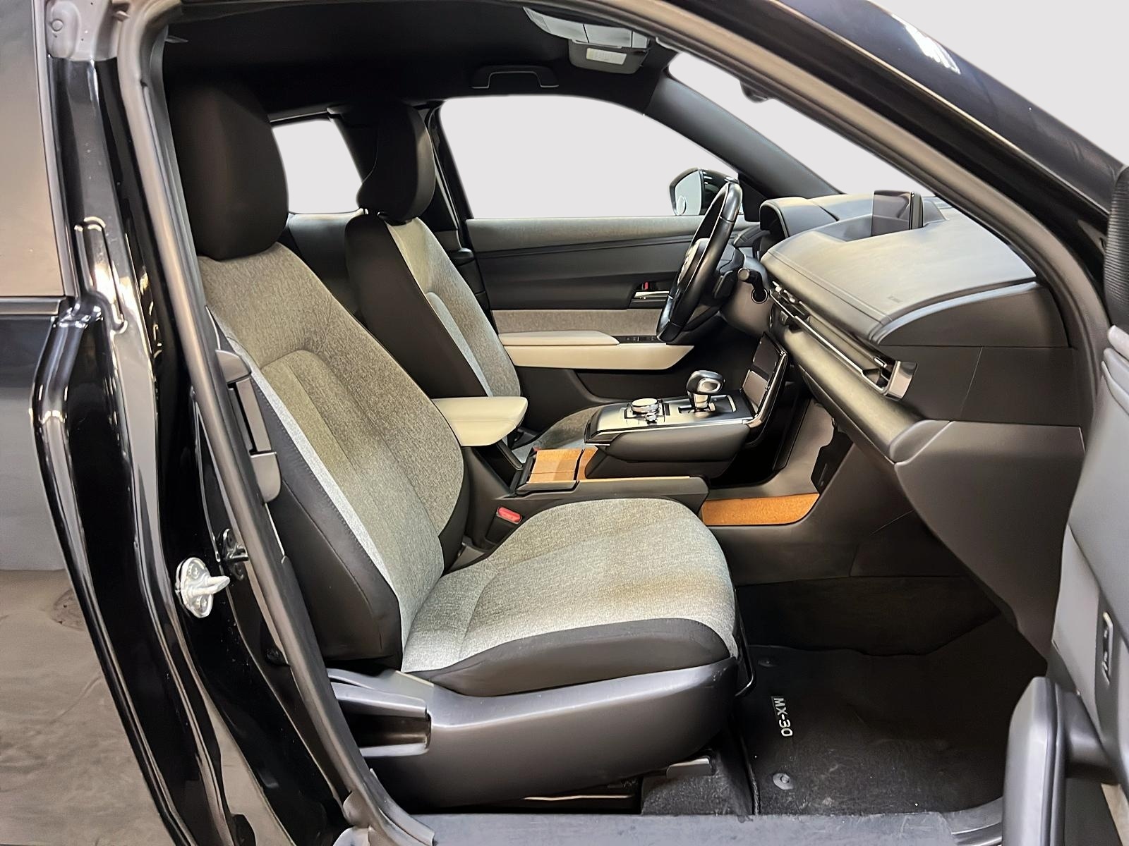 Mazda MX-30 2022 - Image #8