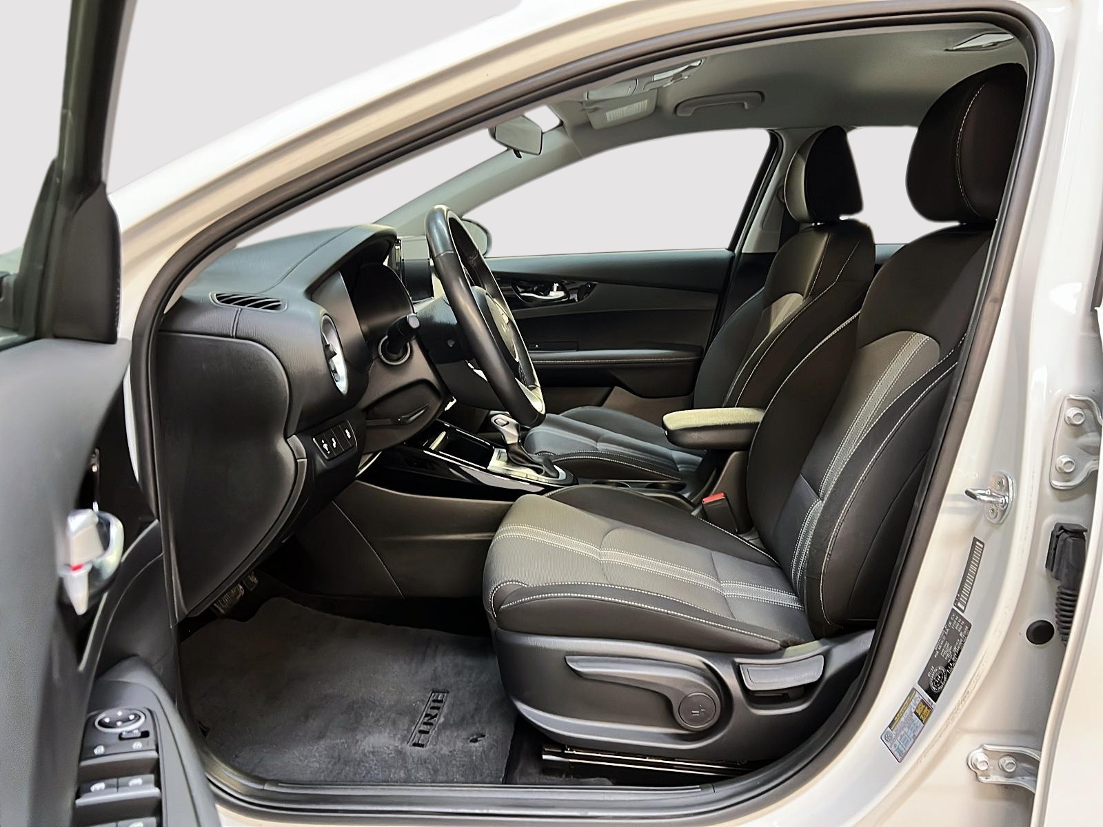 Kia Forte EX 2024 - image #7