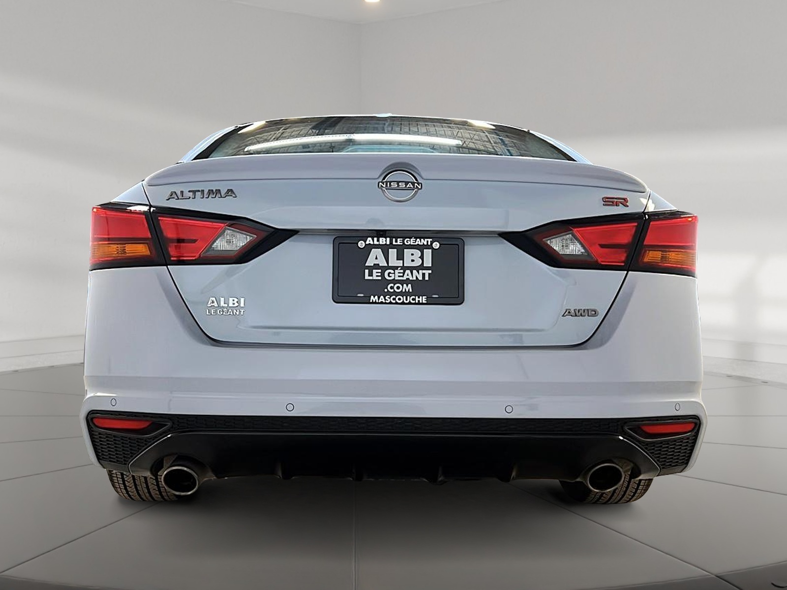 Nissan Altima SR TOIT 4RM 2023 - image #5