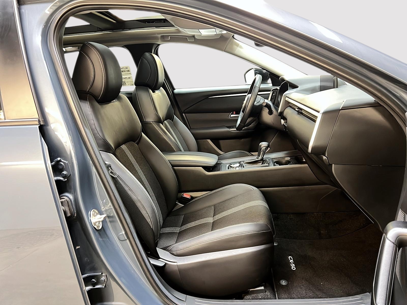 Mazda CX-50 GS LUXE TOIT PANO 4RM 2024 - image #8