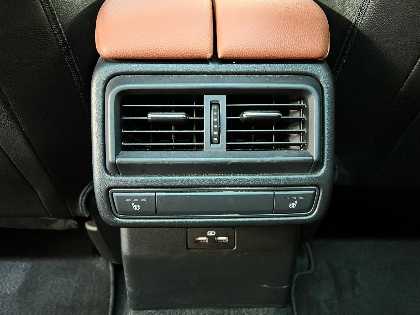 Mazda CX-50 MERIDIAN 2.5T CUIR TOIT PANO NAV 4RM 2024 - image #11