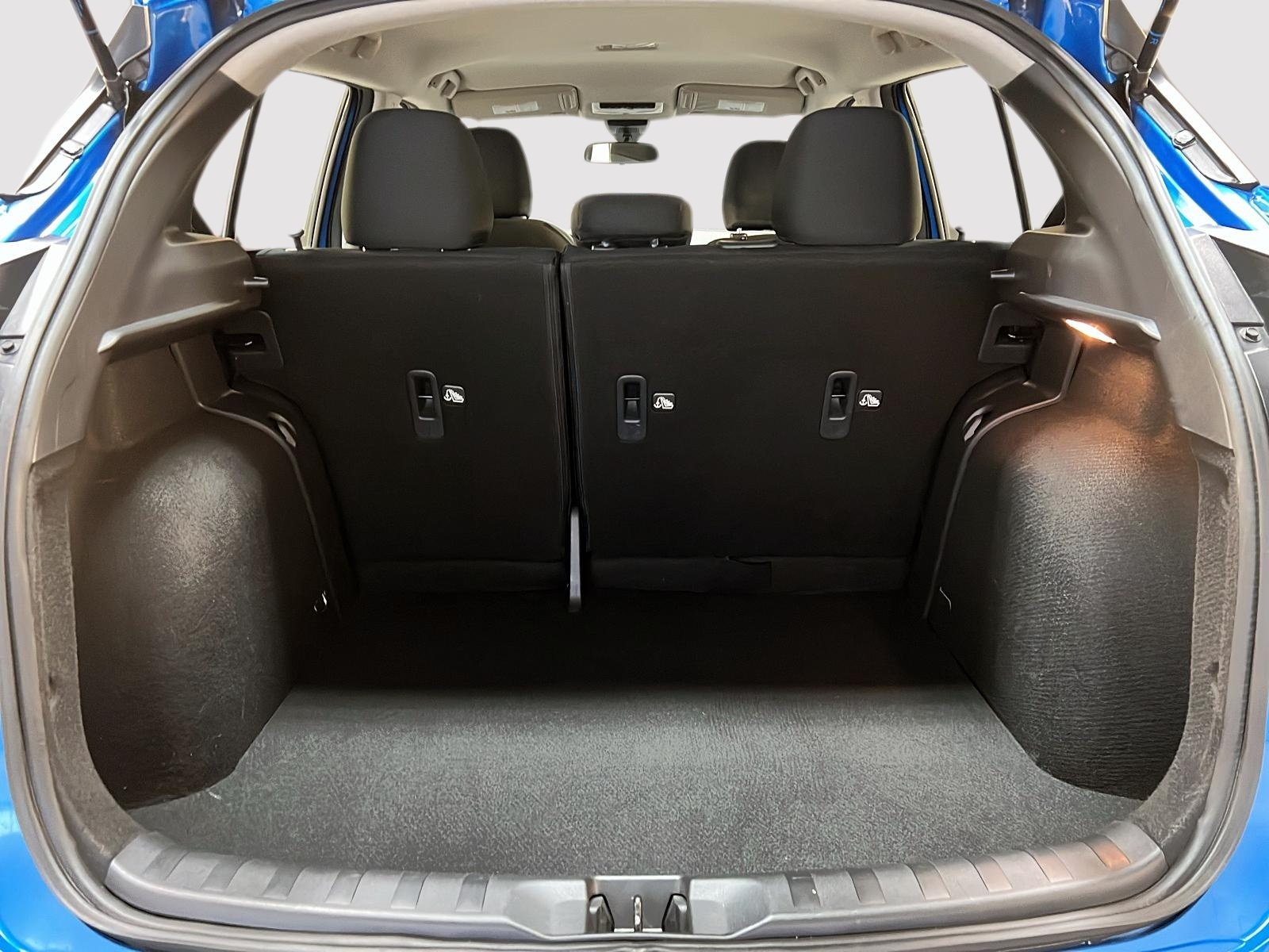 Nissan KICKS PLAY 2025 - Image #12