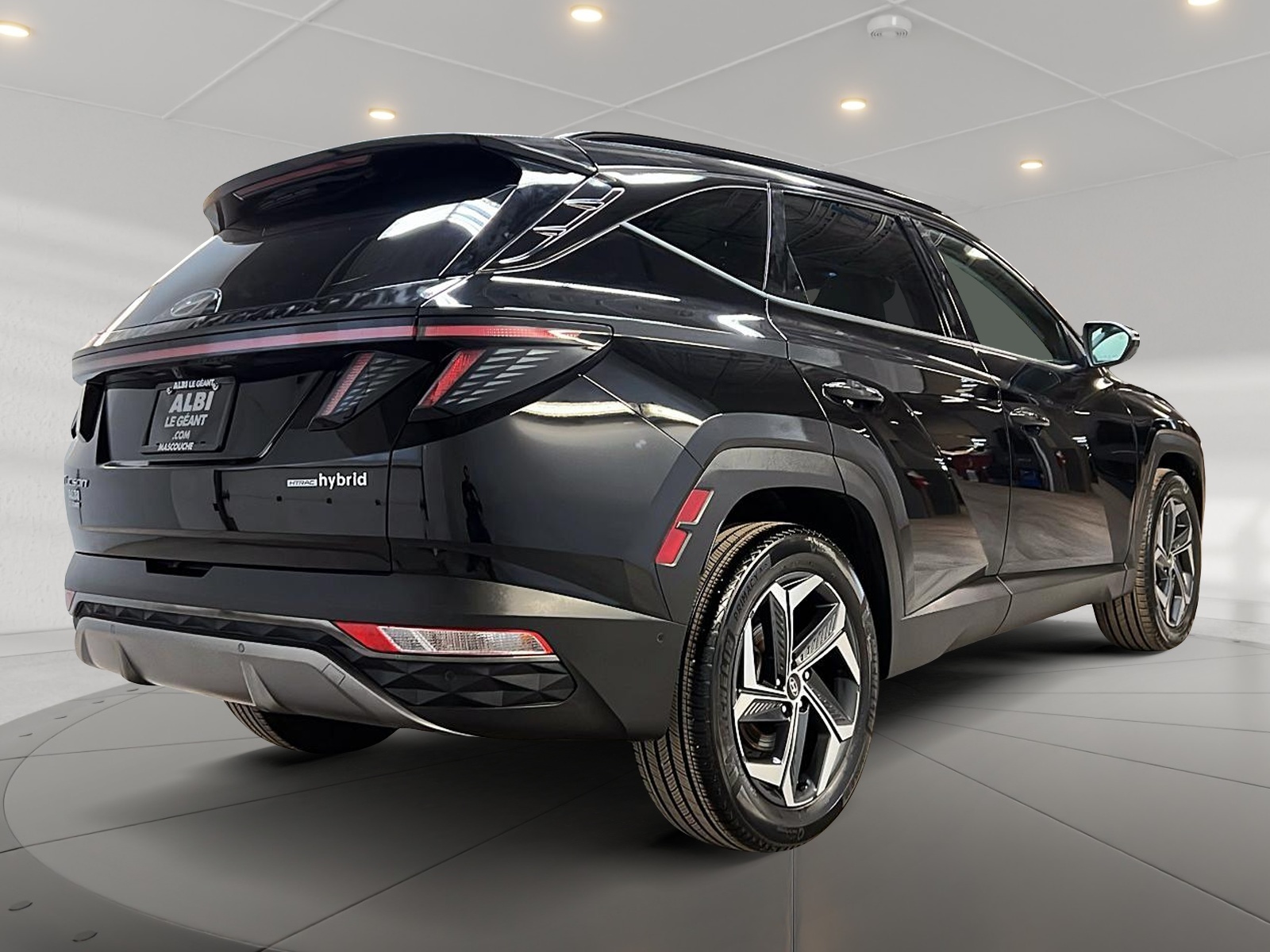 Hyundai Tucson ULTIMATE HYBRIDE CUIR TOIT PANO NAV 4RM 2024 - image #4