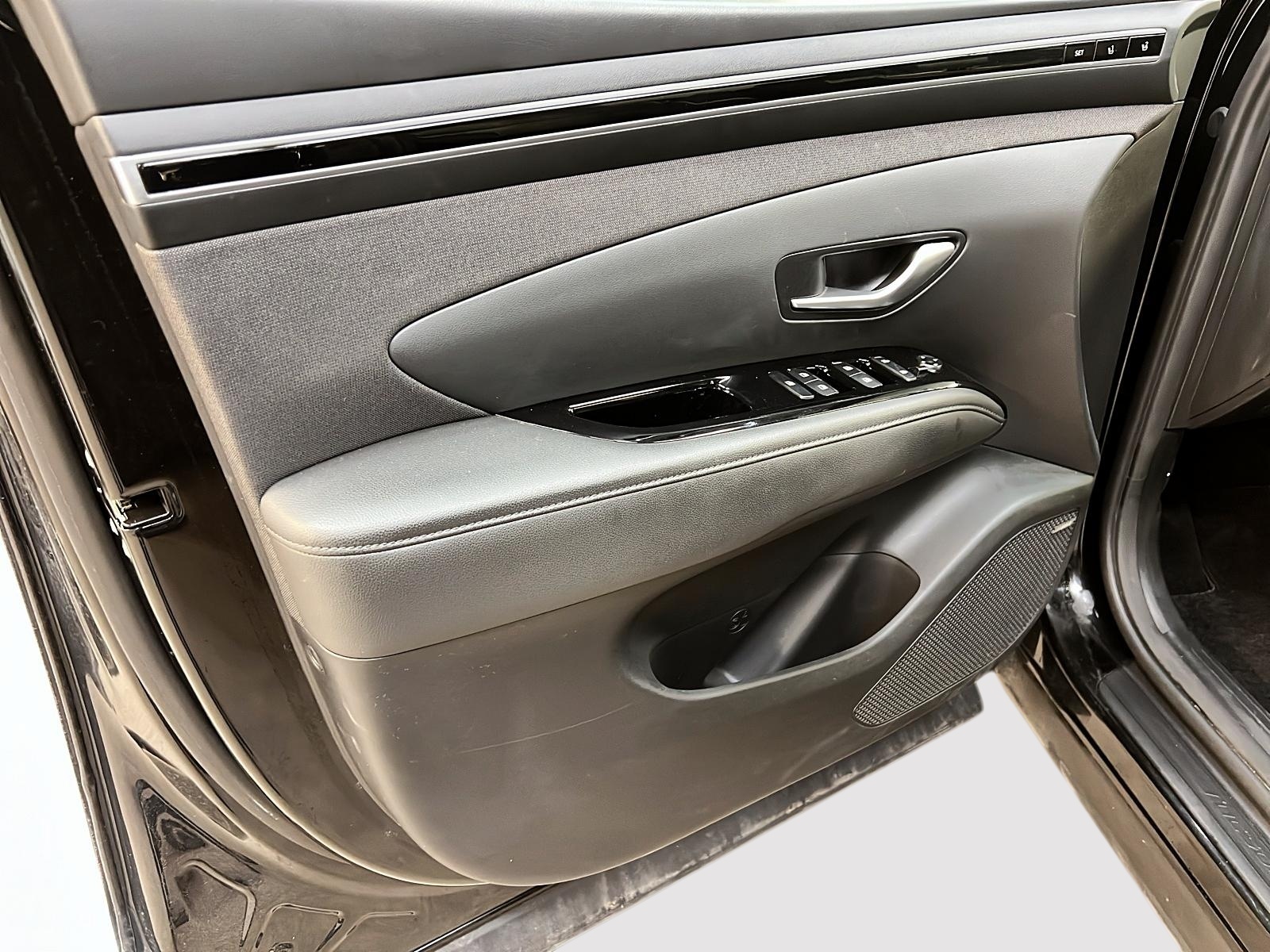 Hyundai Tucson ULTIMATE HYBRIDE CUIR TOIT PANO NAV 4RM 2024 - image #26