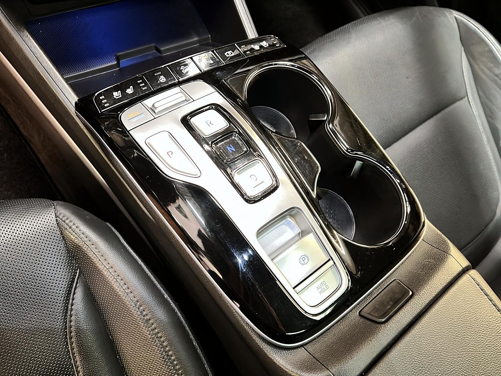 Hyundai Tucson ULTIMATE HYBRIDE CUIR TOIT PANO NAV 4RM 2024 - image #15