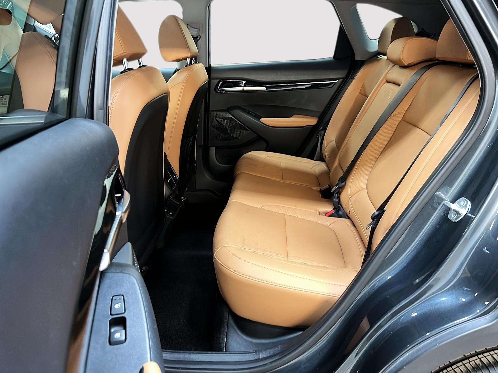 Kia SELTOS SX TURBO CUIR TOIT NAV 4RM 2024 - image #9