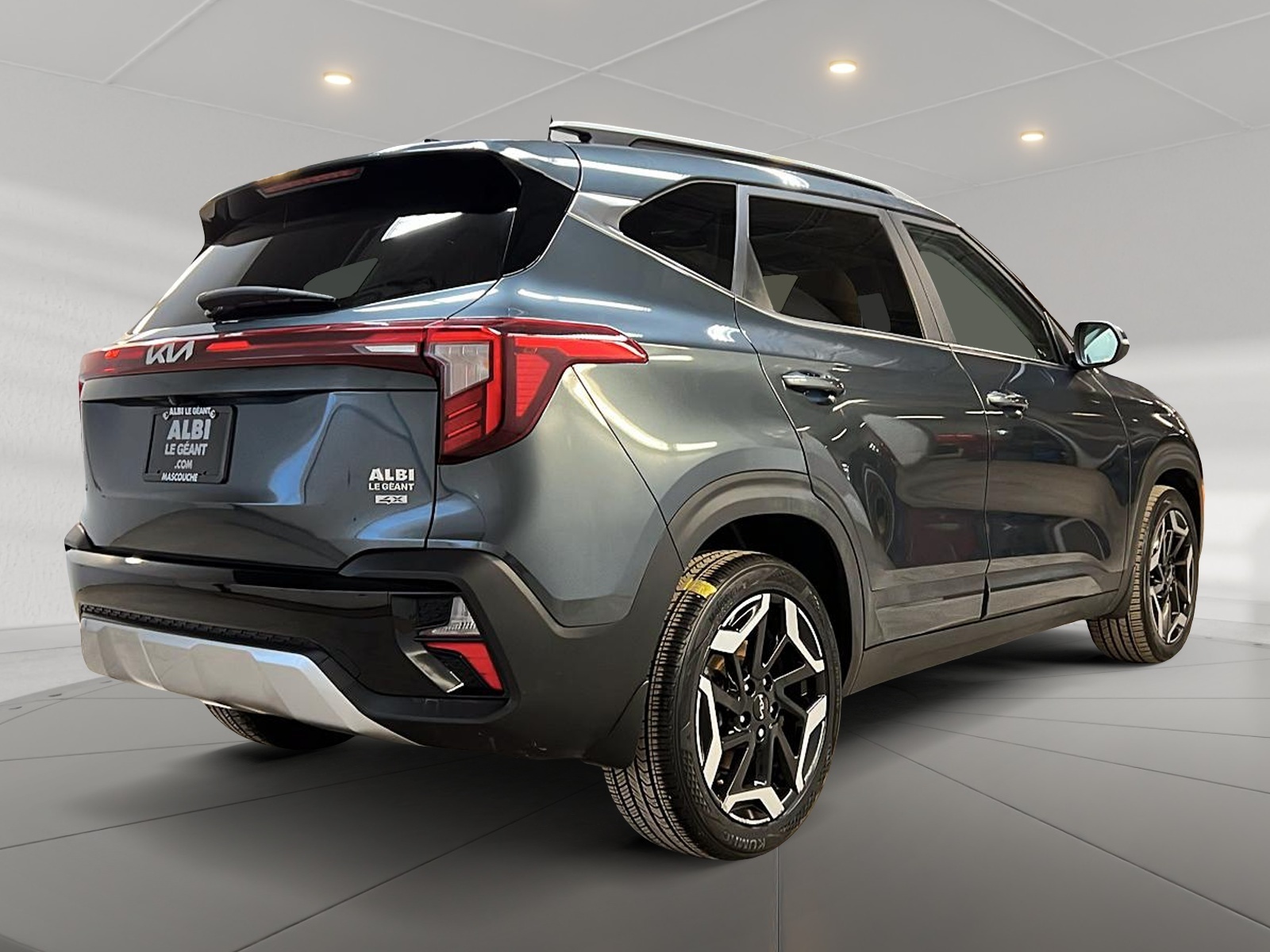 Kia SELTOS SX TURBO CUIR TOIT NAV 4RM 2024 - image #4