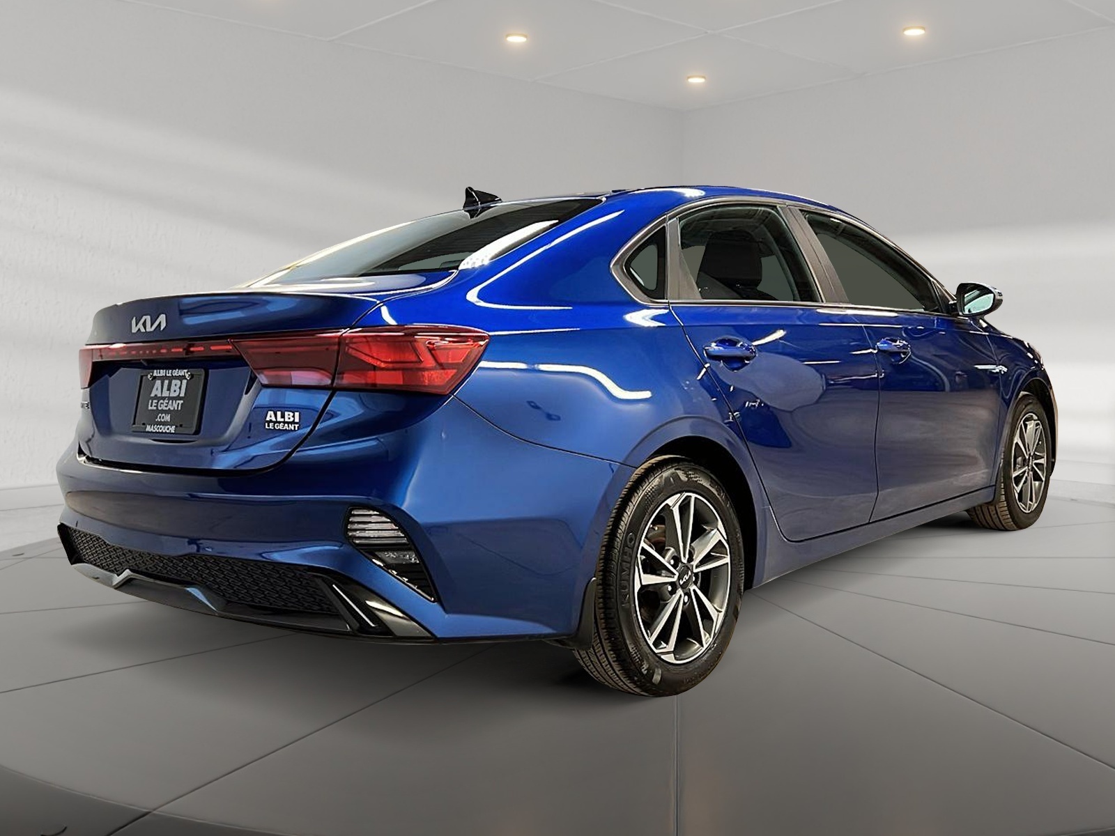 Kia Forte EX 2023 - image #4