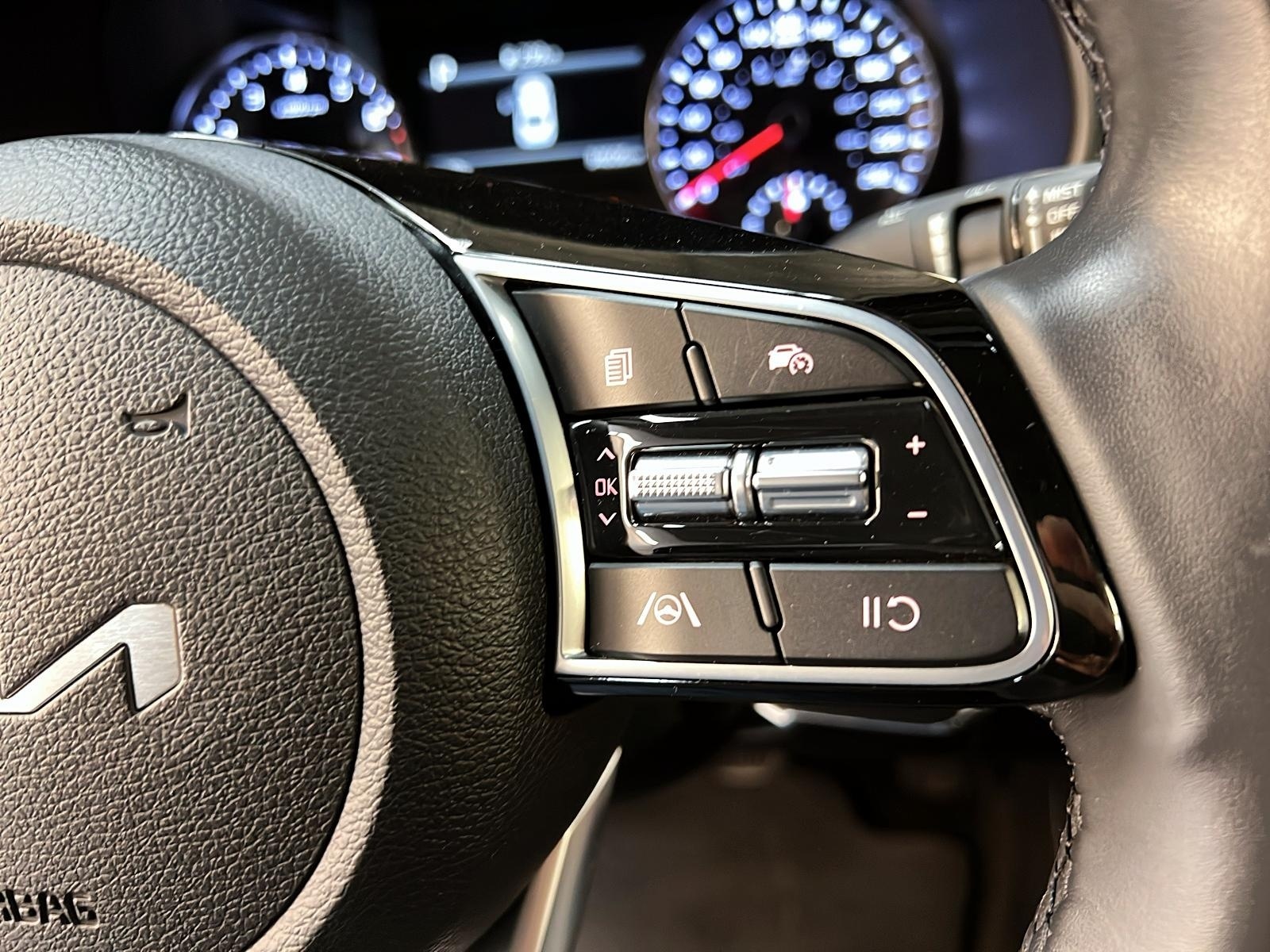 Kia Forte EX 2023 - image #17