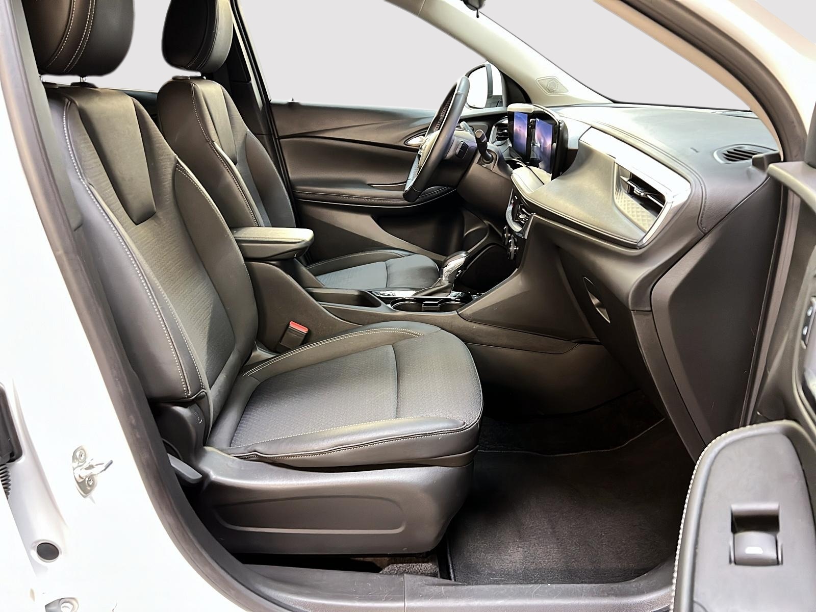Buick Encore GX PREFERRED 4RM 2024 — photo 8