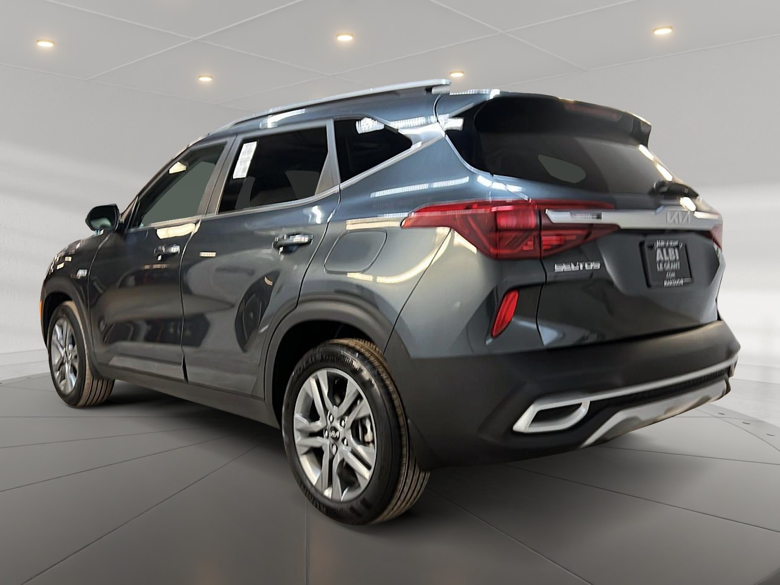 Kia SELTOS EX CUIR TOIT 4RM 2023 - image #6