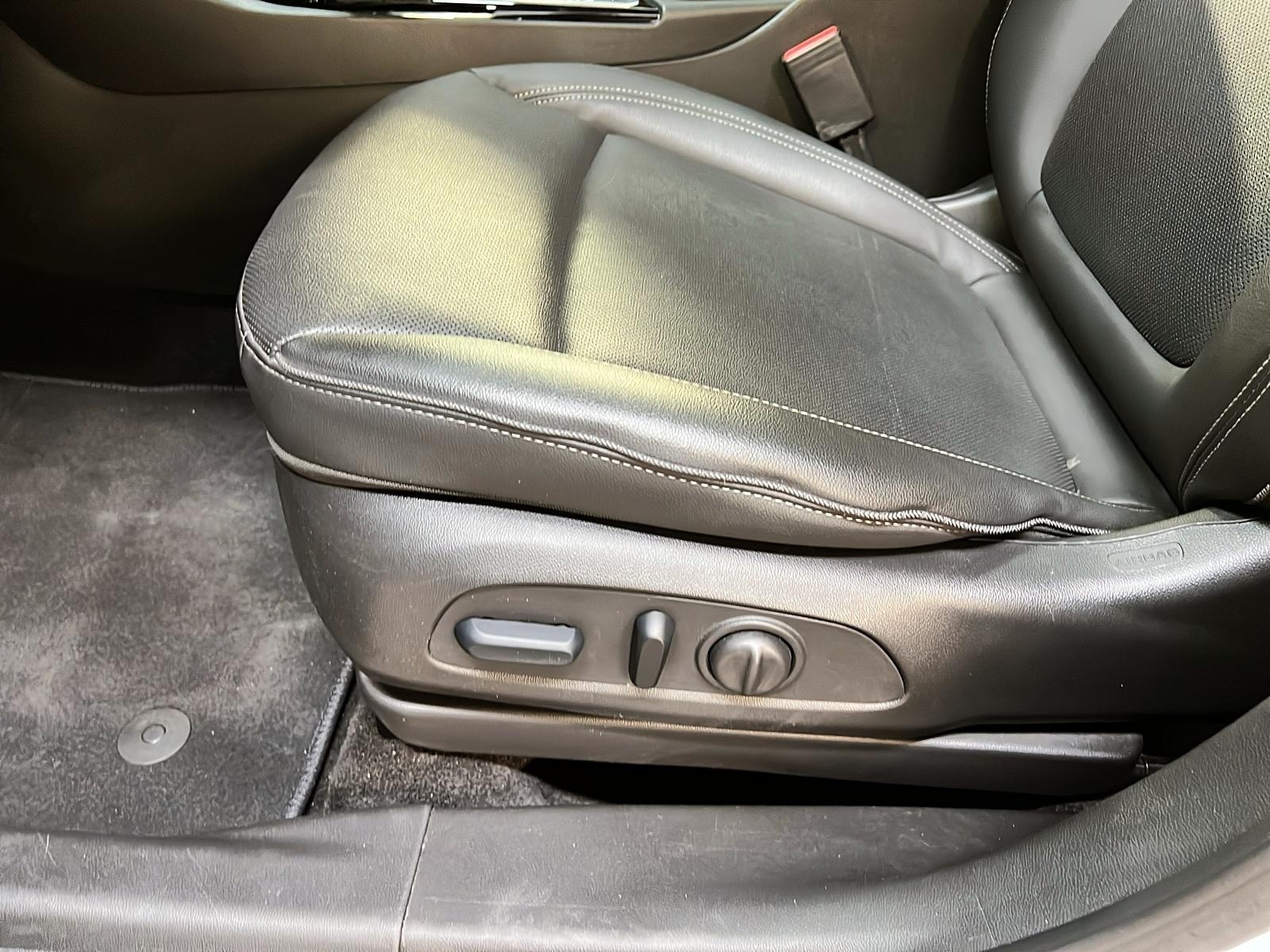 Buick Encore GX ST GR EXPERIENCE CUIR TOIT PANO 4RM 2024 - image #25