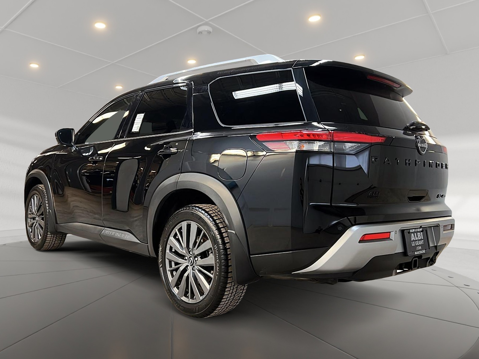 Nissan Pathfinder SL PREMIUM CUIR TOIT PANO NAV 4RM 2022 - image #6