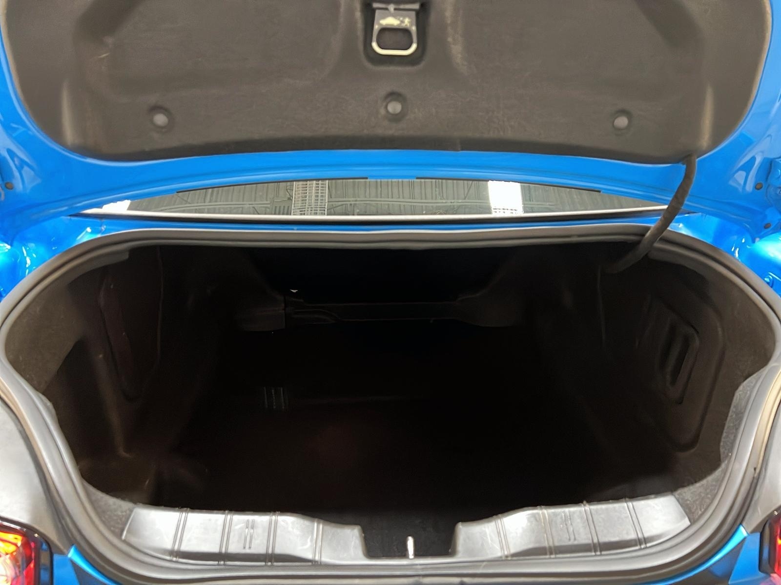 Chevrolet Camaro 2022 - Image #11