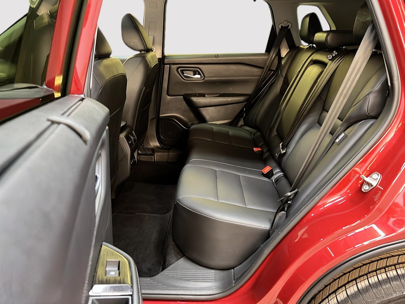 Nissan Rogue SV PREMIUM CUIR TOIT PANO 2025 - image #9