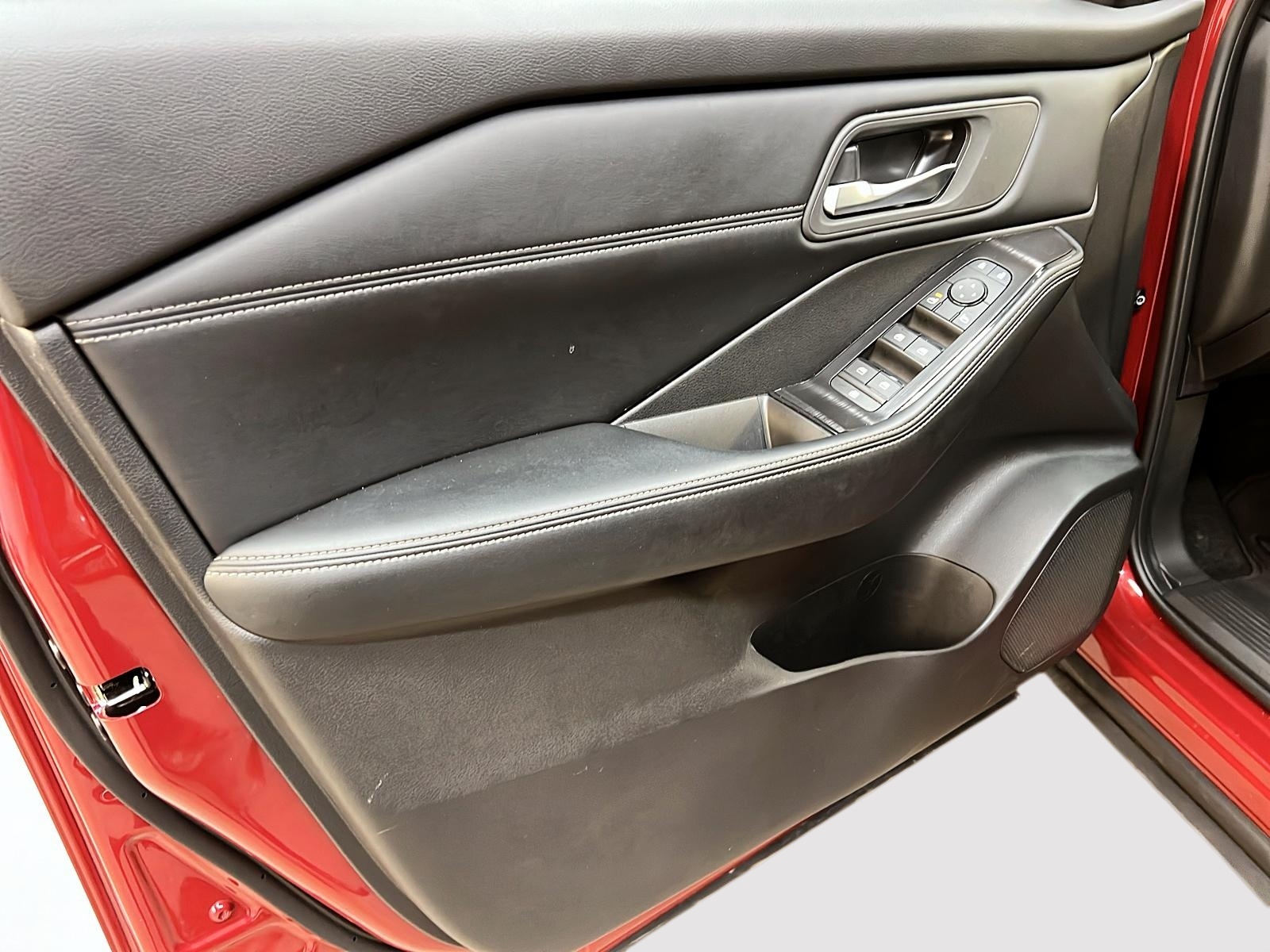 Nissan Rogue 2025 - Image #25