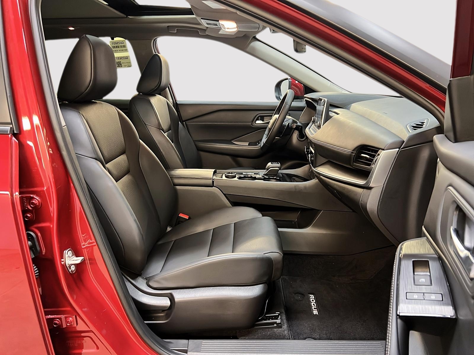 Nissan Rogue SV PREMIUM CUIR TOIT PANO 2025 - image #8