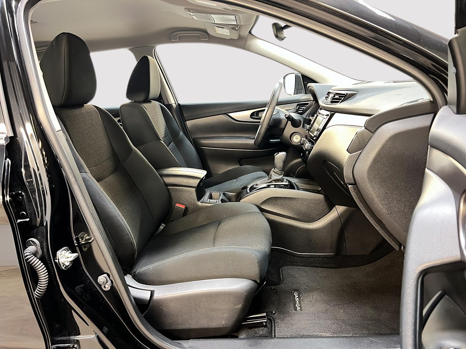 Nissan Qashqai S 2023 — photo 8