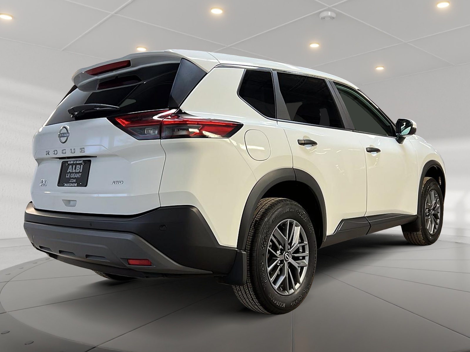 Nissan Rogue S 4RM 2023 - image #4