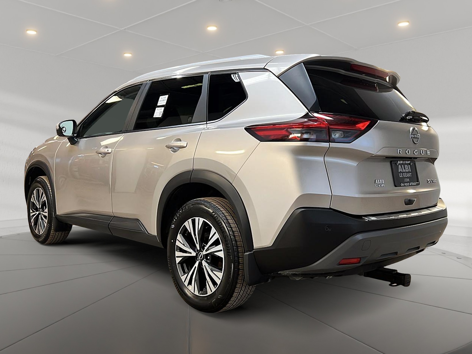 Nissan Rogue SV TOIT PANO 4RM 2023 — photo 6