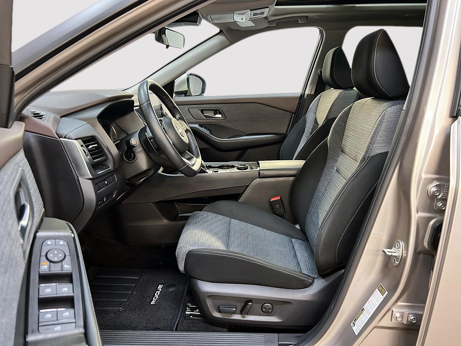 Nissan Rogue SV TOIT PANO 4RM 2023 — photo 7