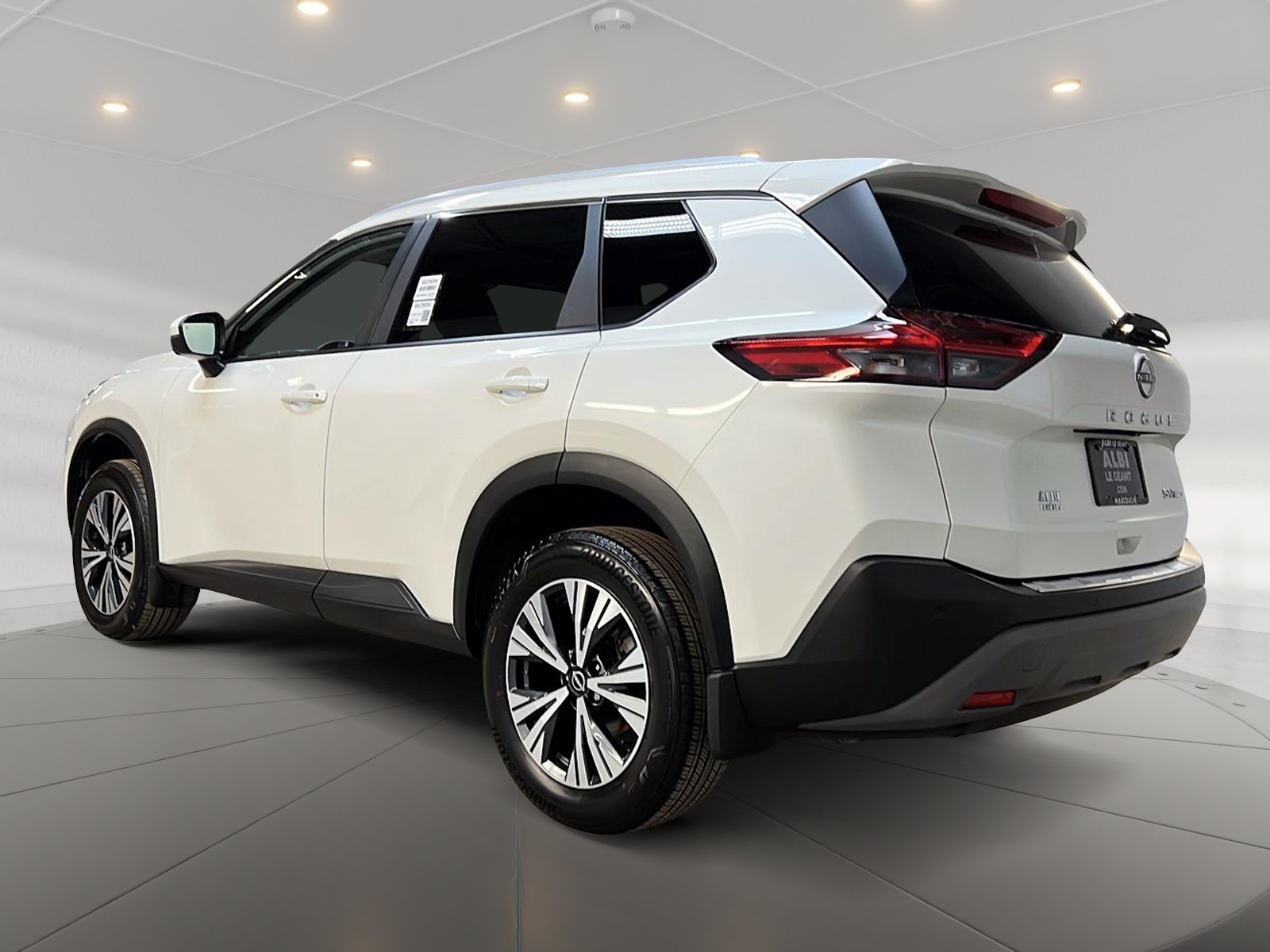 Nissan Rogue SV TOIT PANO 4RM 2023 — photo 6