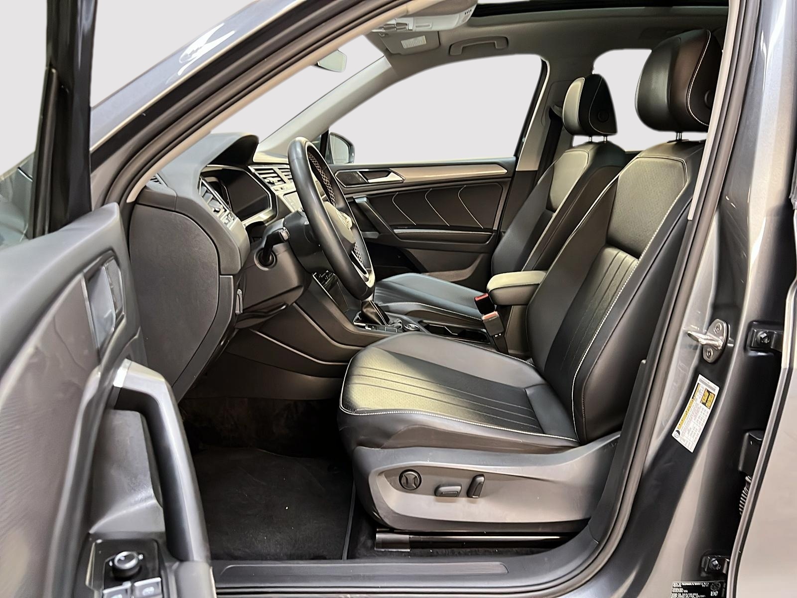 Volkswagen Tiguan 2022 - Image #7