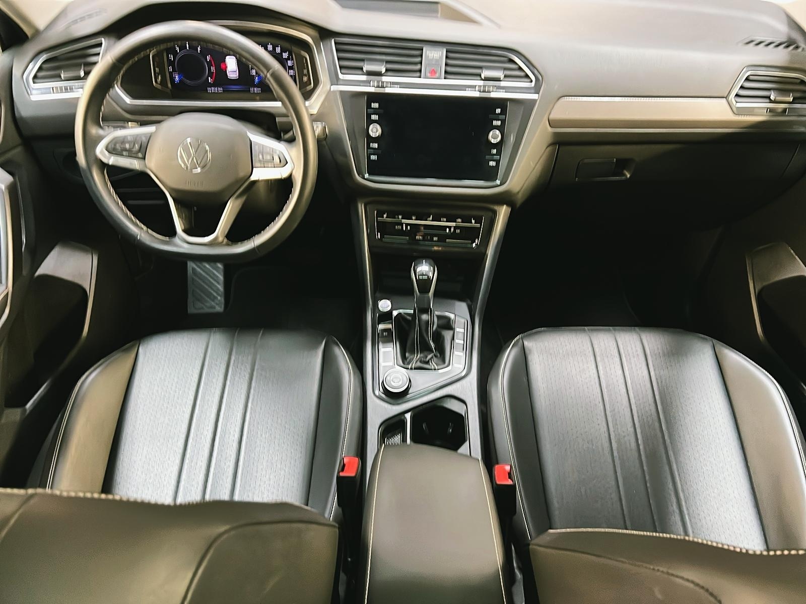 Volkswagen Tiguan COMFORTLINE TOIT PANO 4MOTION 2022 - image #11