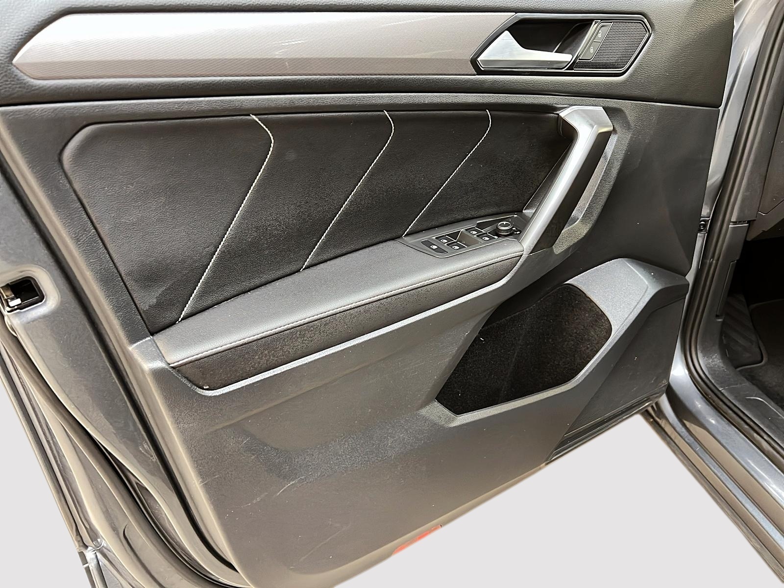 Volkswagen Tiguan COMFORTLINE TOIT PANO 4MOTION 2022 - image #23